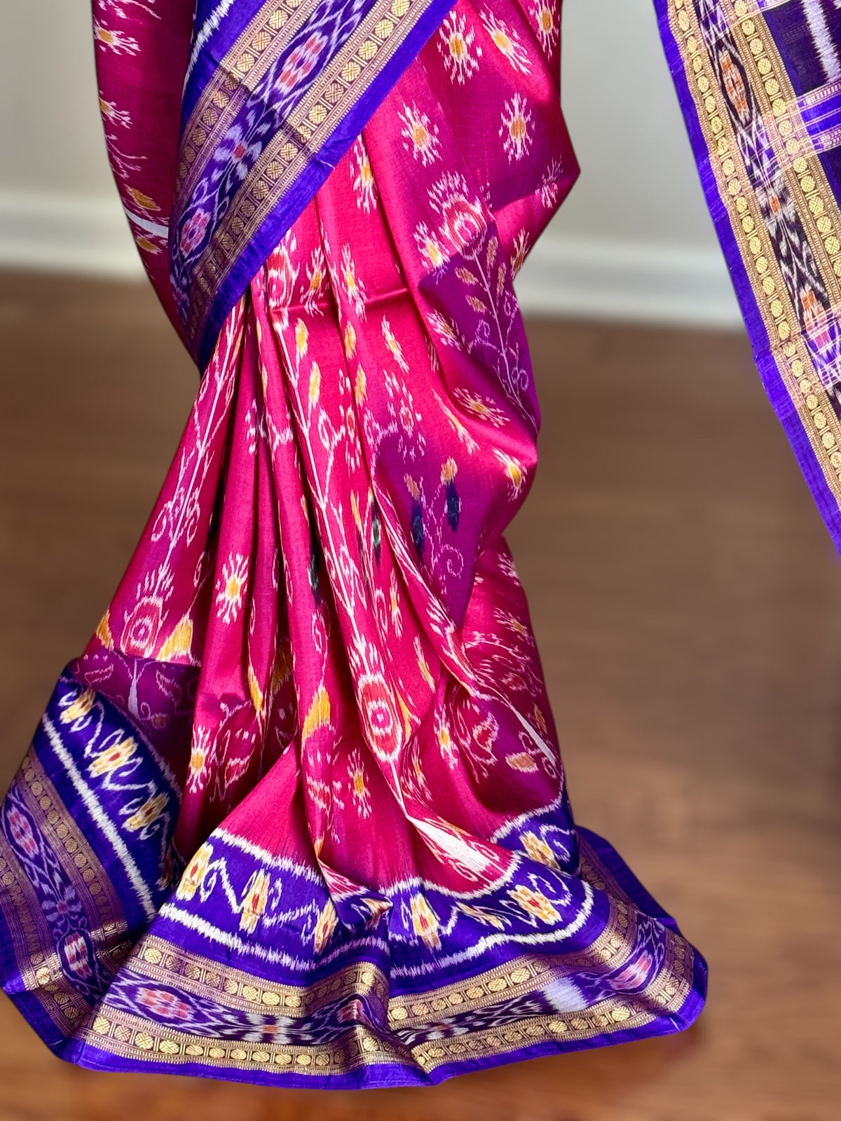 Magenta traditional ikat Khandua handwoven pure silk saree|Odisha Weaves