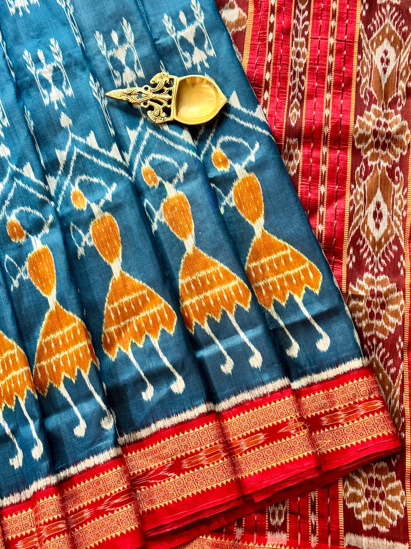 Gorgeous Eastern Blue with red color khandua silk from Odisha weaves