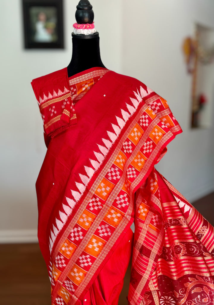 Elegant Ikat khandua pure silk saree with pasapali border |Odisha Weaves