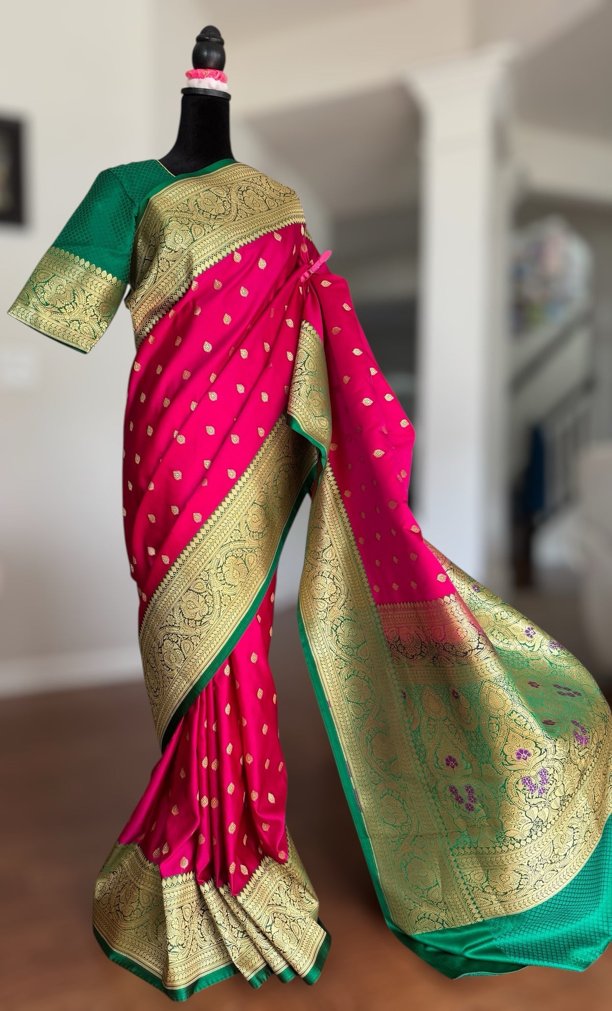 Pink Handloom Banarasi Silk Saree With Stitched Blouse