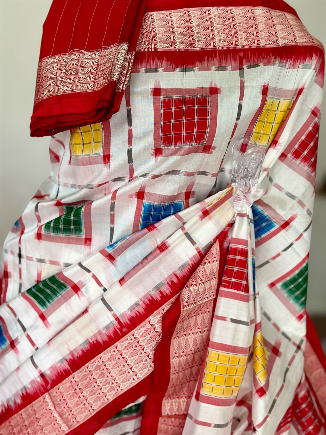 Handwoven White Aswini Sambalpuri Double ikat pure silk saree|Odisha Weaves|