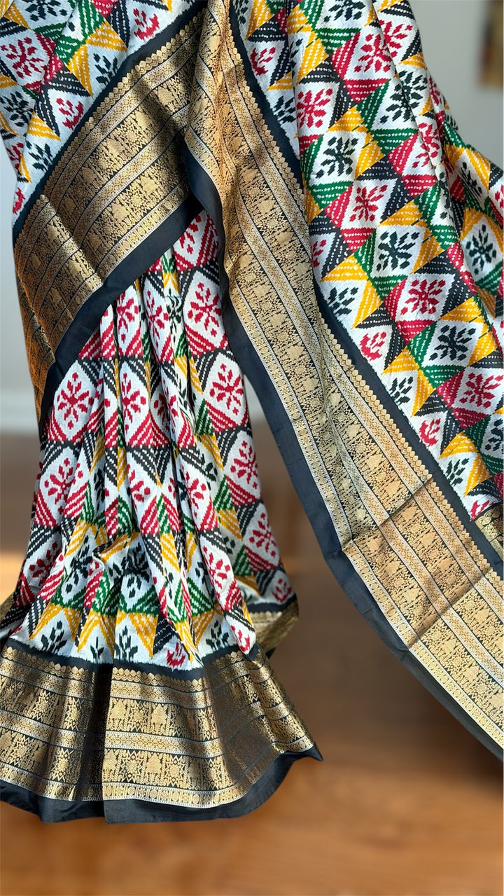 Kanjivaram Ikat Pure Silk Saree with Geometric Motifs(Pochampally)Fusion Silk Saree Unstitched Blouse