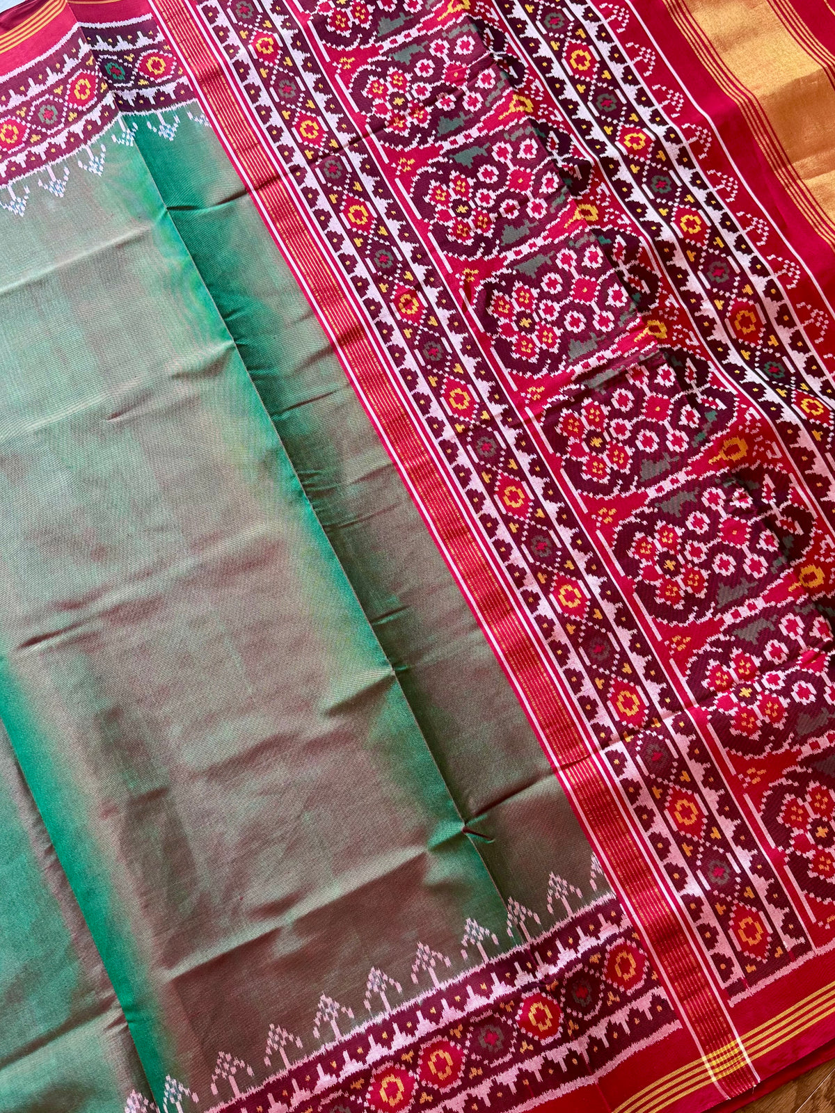 Shot Green with Red color combo Single ikat patan Patola pure silk saree