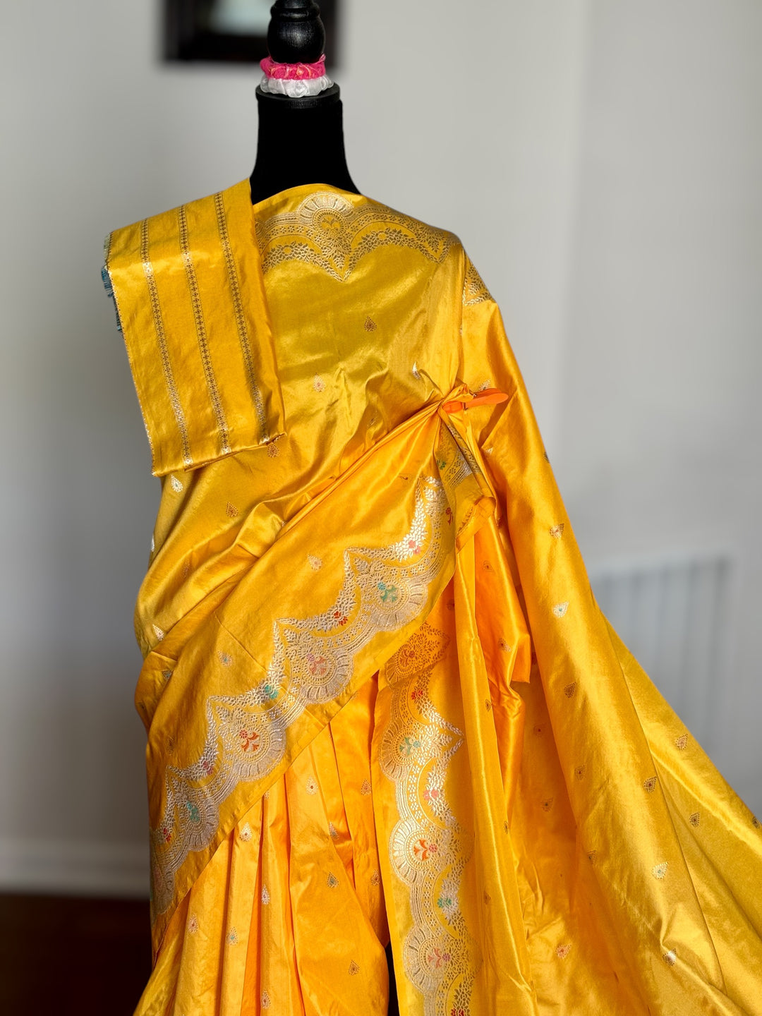 Yellow Banarasi handloom pure katan silk saree with kadhwa meenakari scallops border
