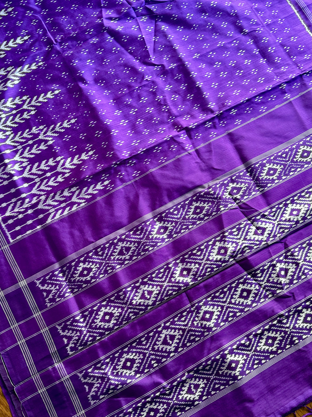 Purple color Pochampally Ikat pure silk saree