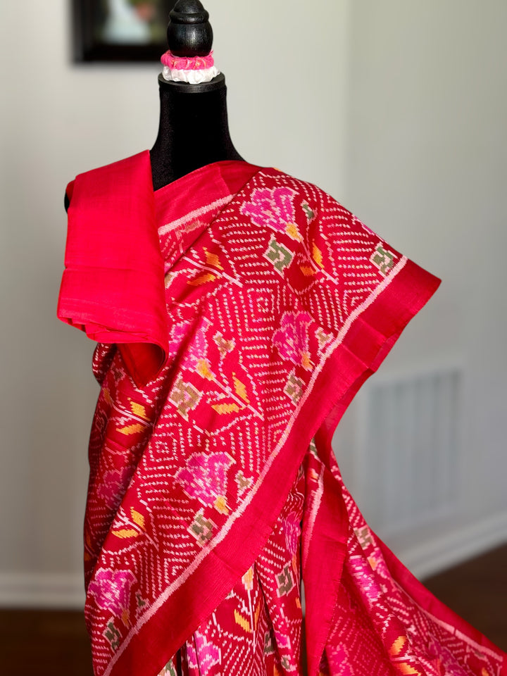 Red color semi (double) ikat patan Patola pure silk saree