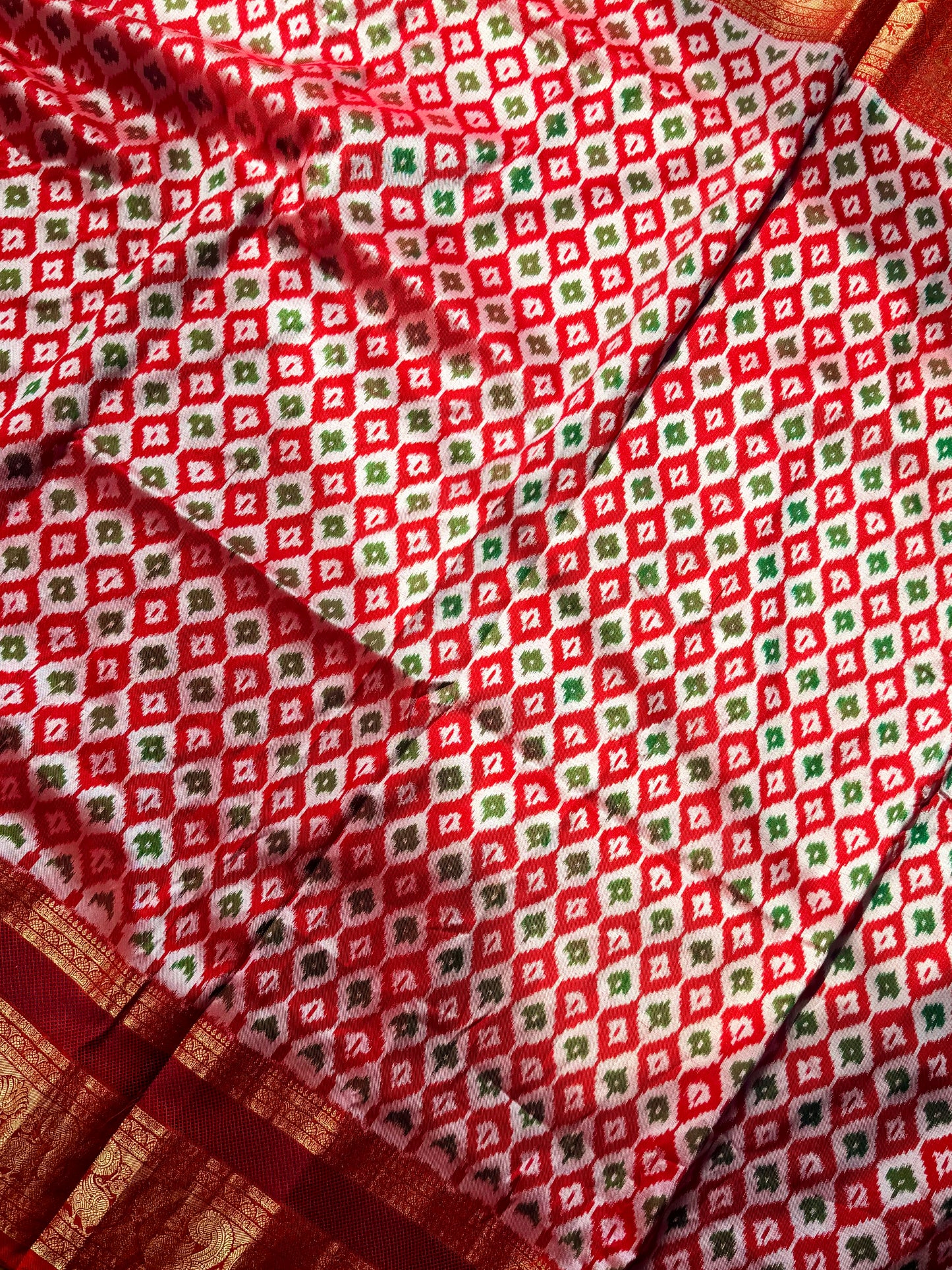 Red Twill Ikkat (Pochampally)handwoven pure silk Saree with Zari Woven Kanchipuram Border