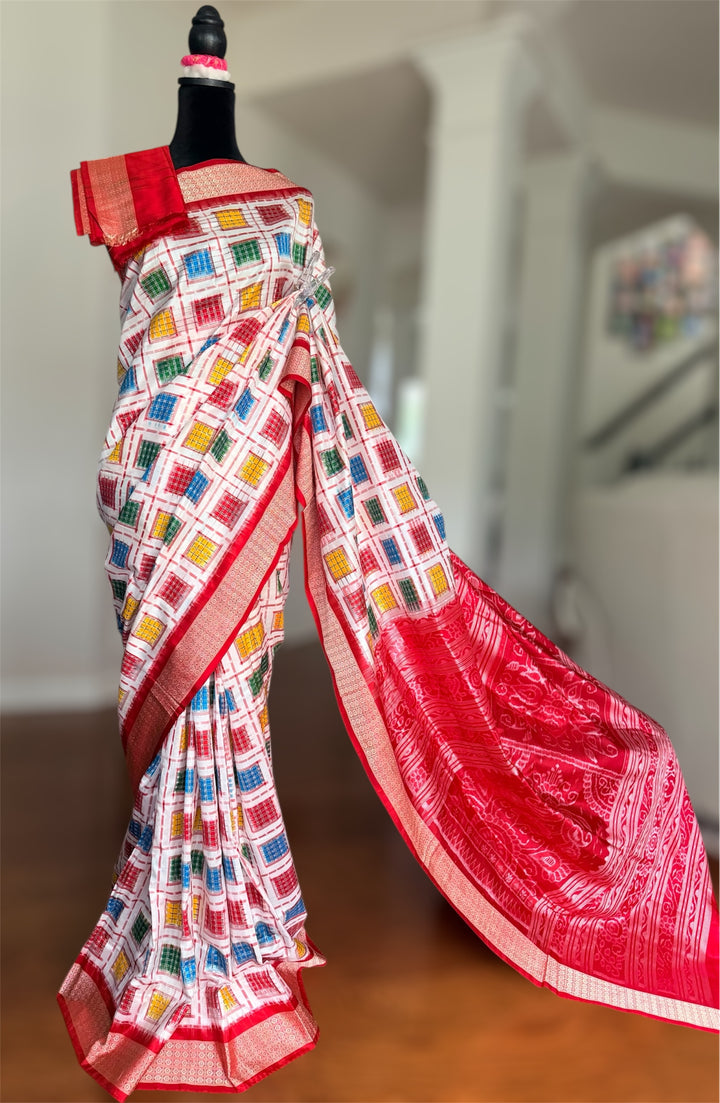 Handwoven White Mini (Chhoti)Aswini Sambalpuri Double ikat pure silk saree|Odisha Weaves|