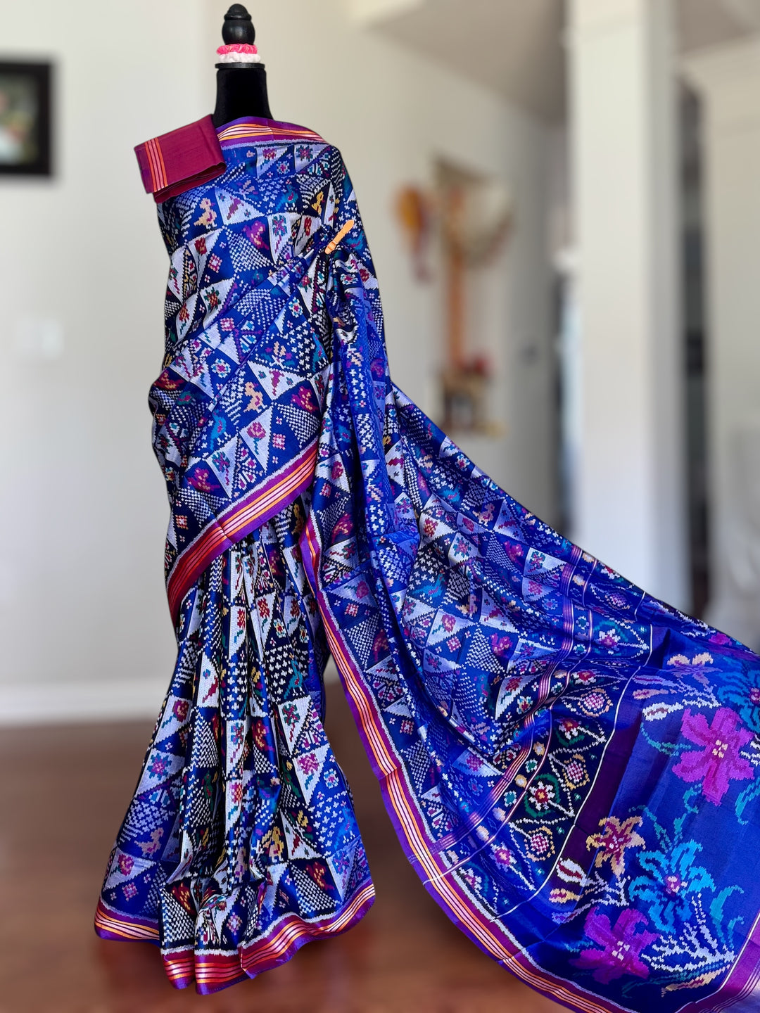 Blue color semi (double) ikat patan Patola pure silk saree