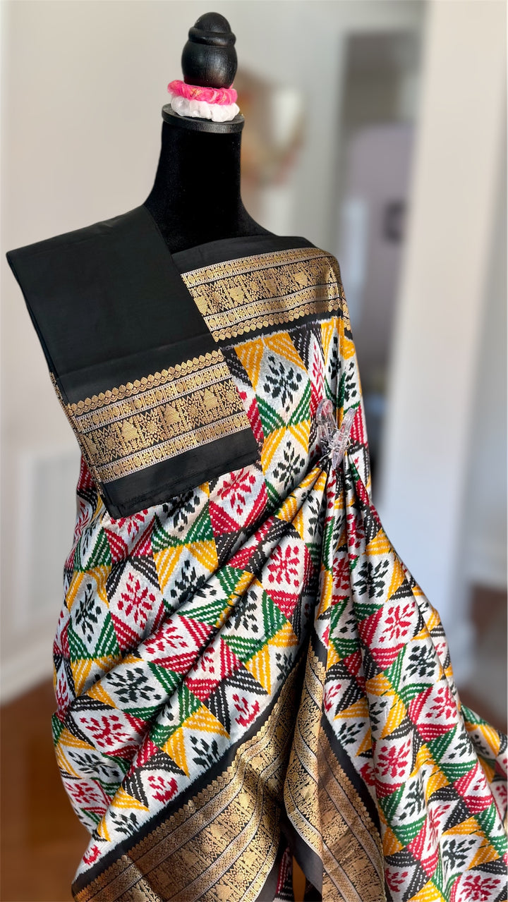 Kanjivaram Ikat Pure Silk Saree with Geometric Motifs(Pochampally)Fusion Silk Saree Unstitched Blouse