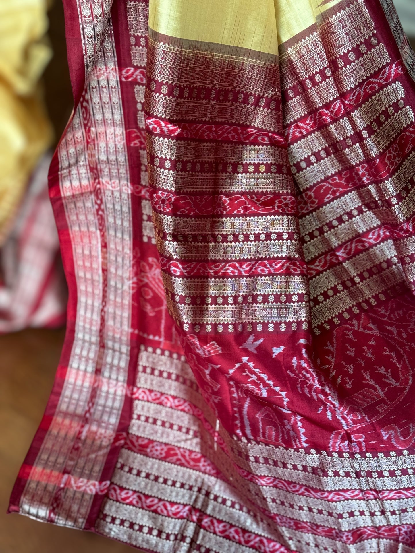 Gorgeous Pale Yellow handwoven Sambalpuri Ikat pure Silk saree