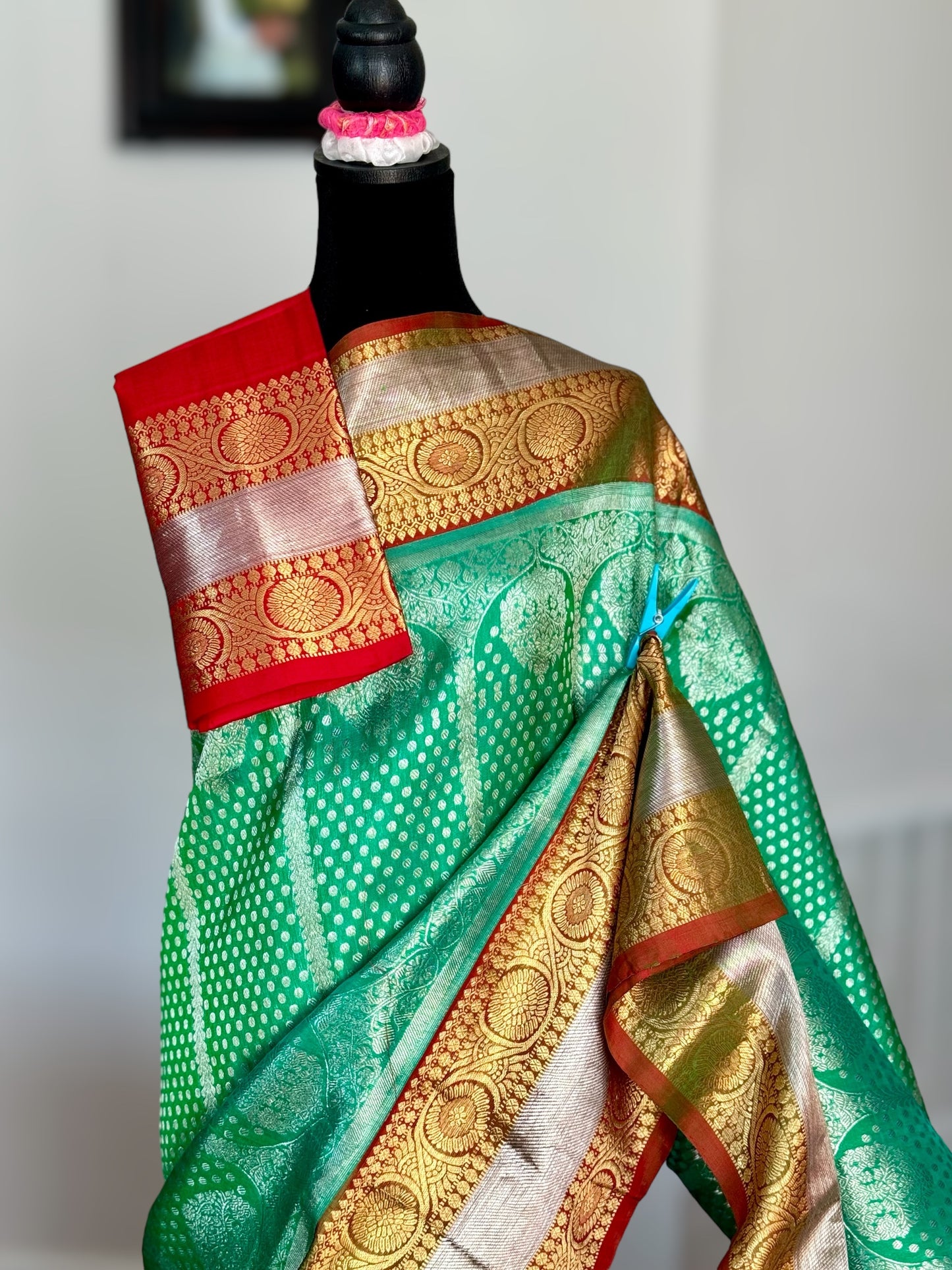 Green color Venkatagiri handloom pure silk saree with kanchi border