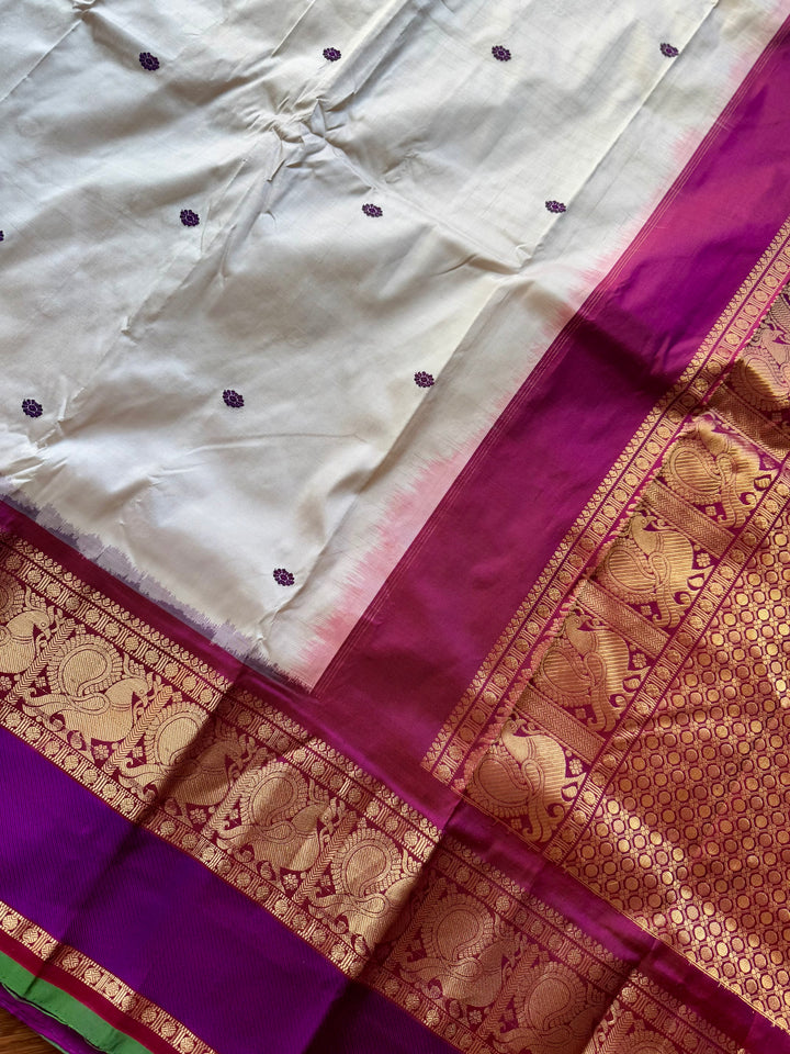 White Purple Ikkat (Pochampally)Silk Saree with Zari Woven Kanchipuram Border and Unstitched Blouse