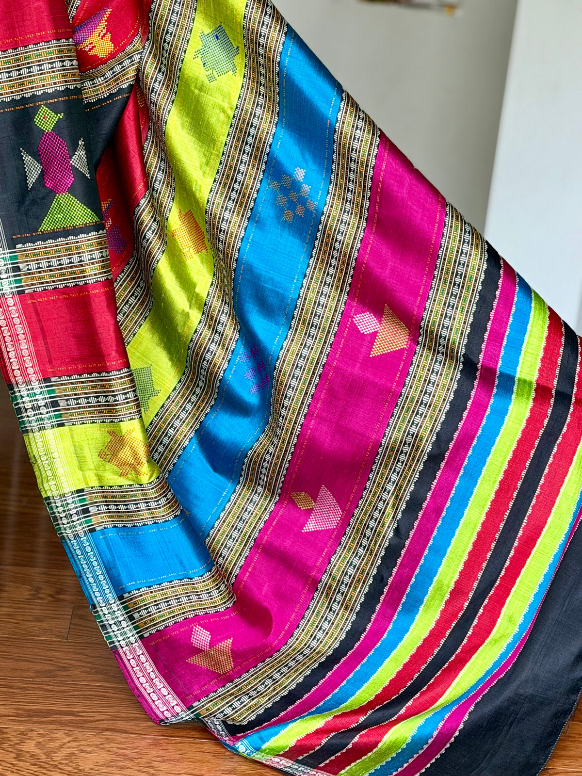 Off-white color traditional weaving Berhampuri colorful double pallu Pure Silk Saree