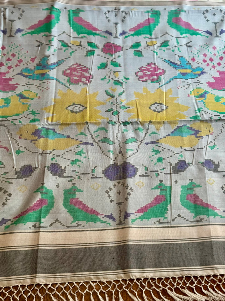 White color semi (double) ikat patan Patola pure silk saree