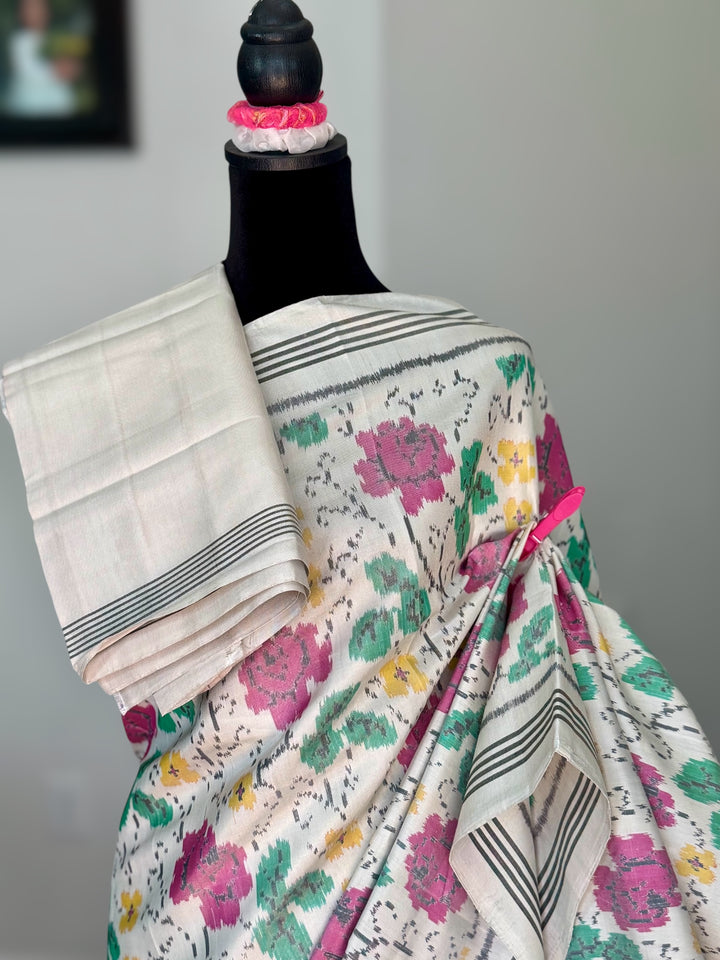 White color semi (double) ikat patan Patola pure silk saree