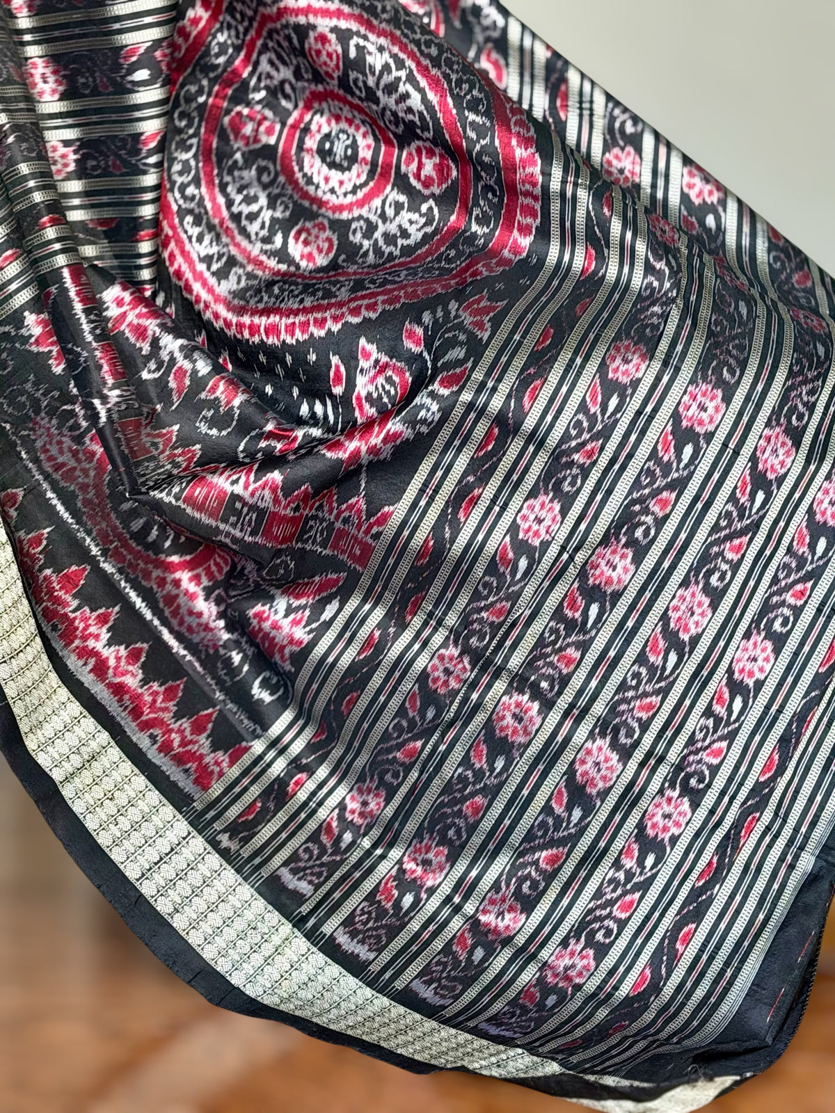 Handwoven Utkal Laxmi Sambalpuri ikat pure silk saree, orange pasapali in body|Odisha Weaves