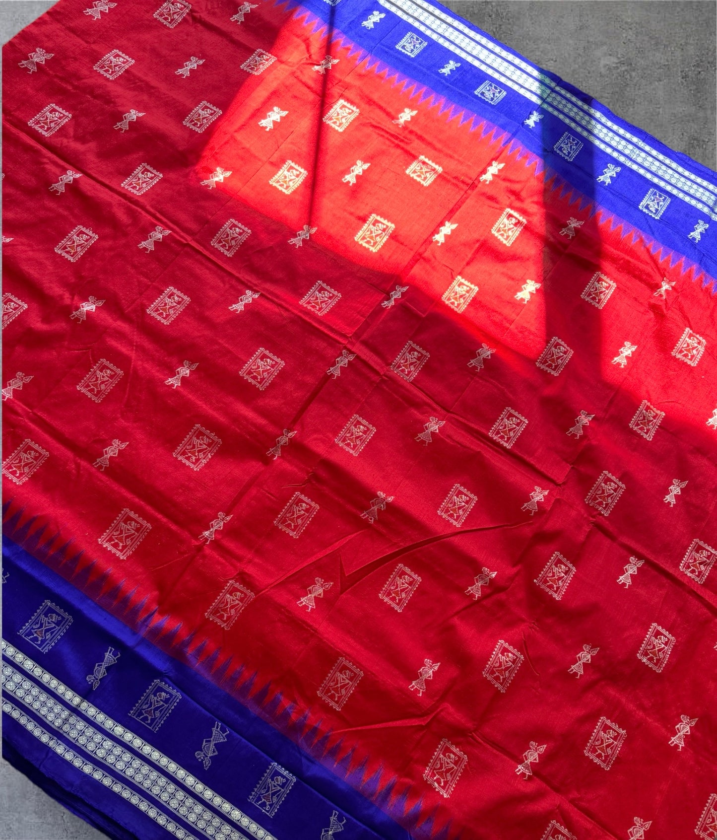 Gorgeous Bomkai pure silk saree in Red and Royal blue combination