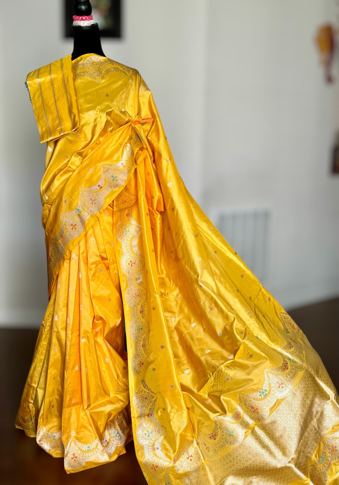 Yellow Banarasi handloom pure katan silk saree with kadhwa meenakari scallops border