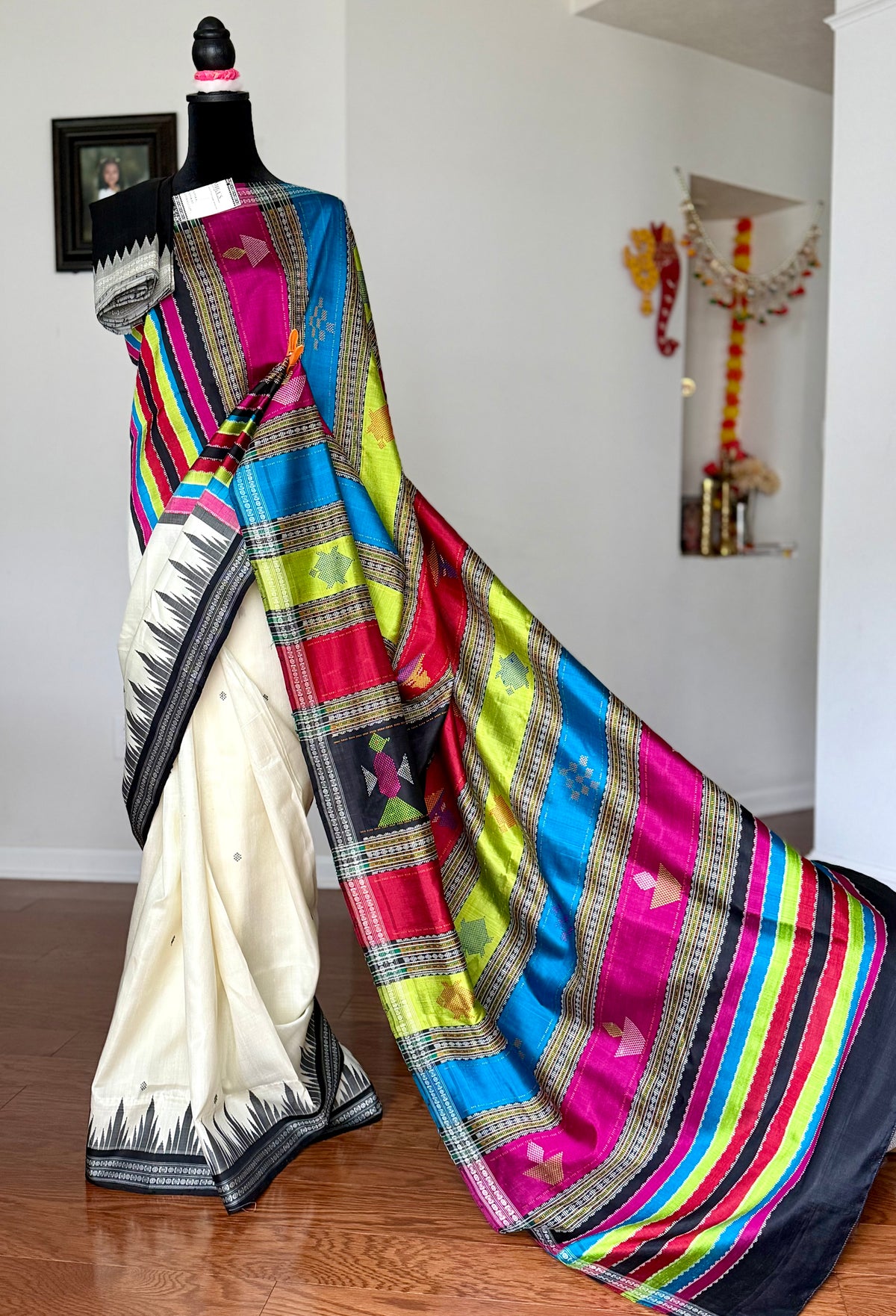 Off-white color traditional weaving Berhampuri colorful double pallu Pure Silk Saree