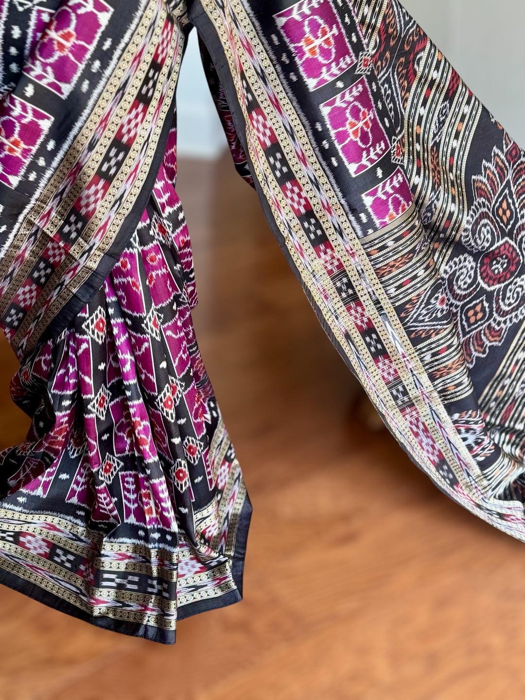 Handwoven Pure Silk ikat Khandua Saree Magenta|Mishrita |Odisha Weaves
