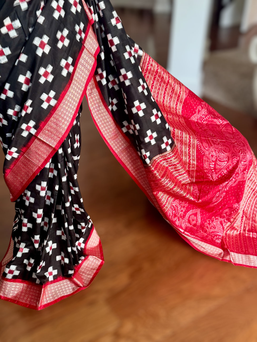 Handwoven Black and Red Pasapali Sambalpuri Ikat pure silk saree|Odisha Weaves|