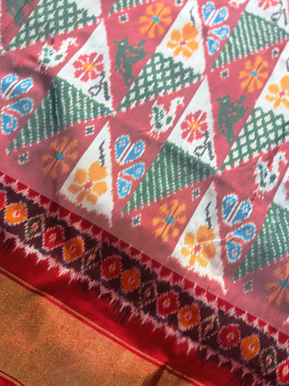 White Red combination Four figure Pochampally handwoven (patola)ikat pure silk saree| offwhite base| Sweta