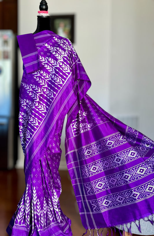 Purple color Pochampally Ikat pure silk saree