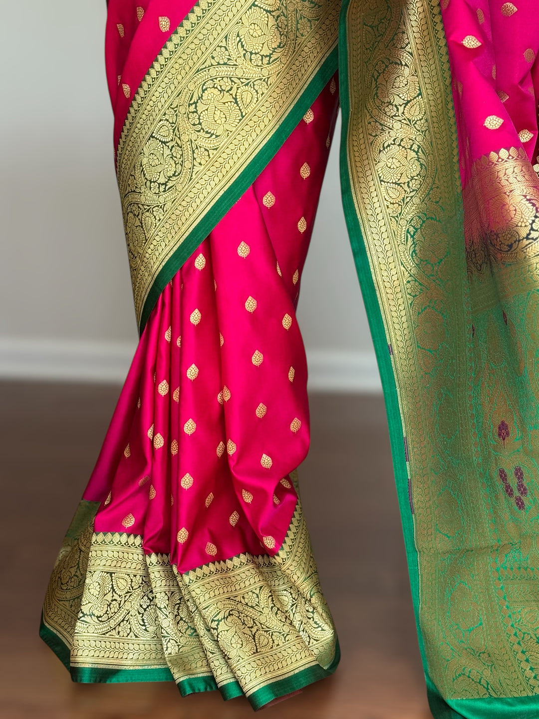 Pink Handloom Banarasi Silk Saree With Stitched Blouse