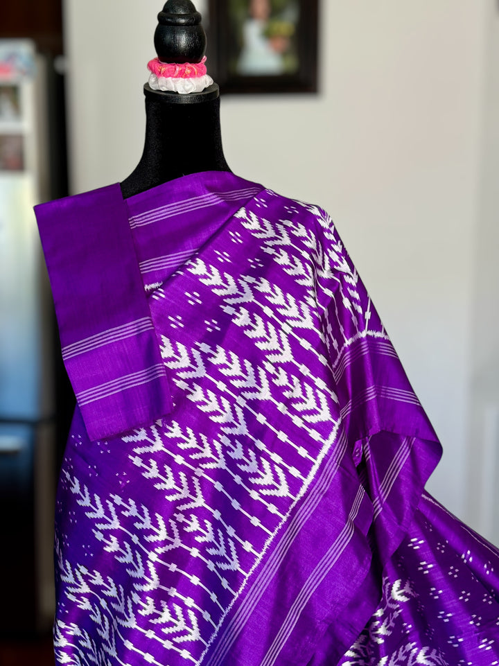 Purple color Pochampally Ikat pure silk saree