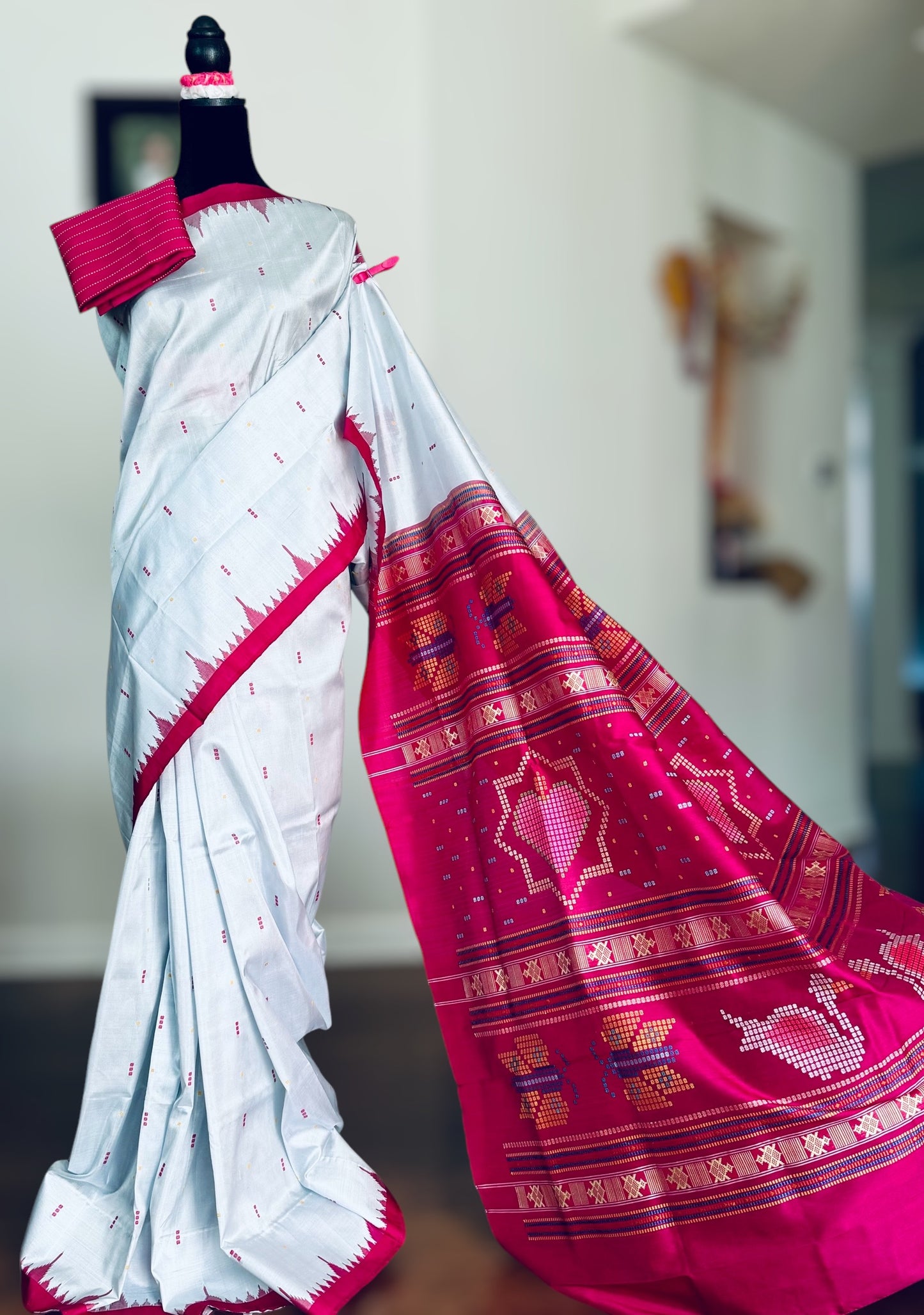 Blueish Grey with Magenta Phoda kumbha Sambalpuri Puri Silk Saree with Dobby weaved Pallu