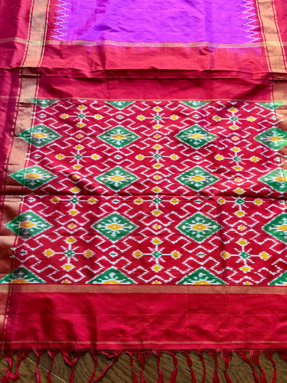 Bright Magenta-pink with Red Pochampally ikat pure silk saree with Patola pallu and Kanchi-Style Zari Border