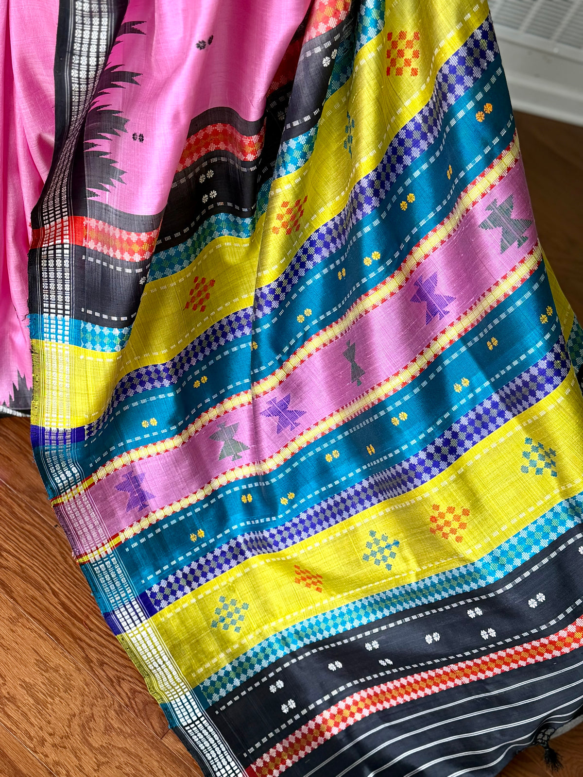 Onion pink traditional weaving Berhampuri colorful Single pallu Pure Silk Saree