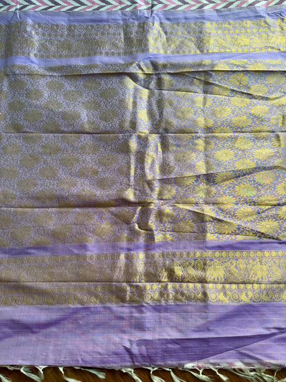 Lavender Ikkat (Pochampally)Fusion Silk Saree with Zari Woven Kanchipuram Border and Unstitched Blouse