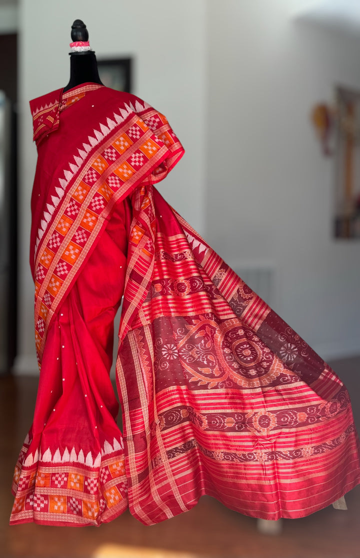 Elegant Ikat khandua pure silk saree with pasapali border |Odisha Weaves
