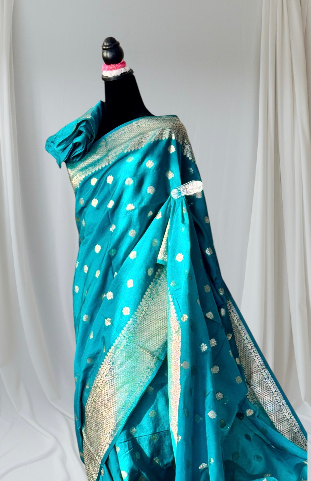 Banarasi Semi Mashru Silk Rama Green color Saree|Value Vogue