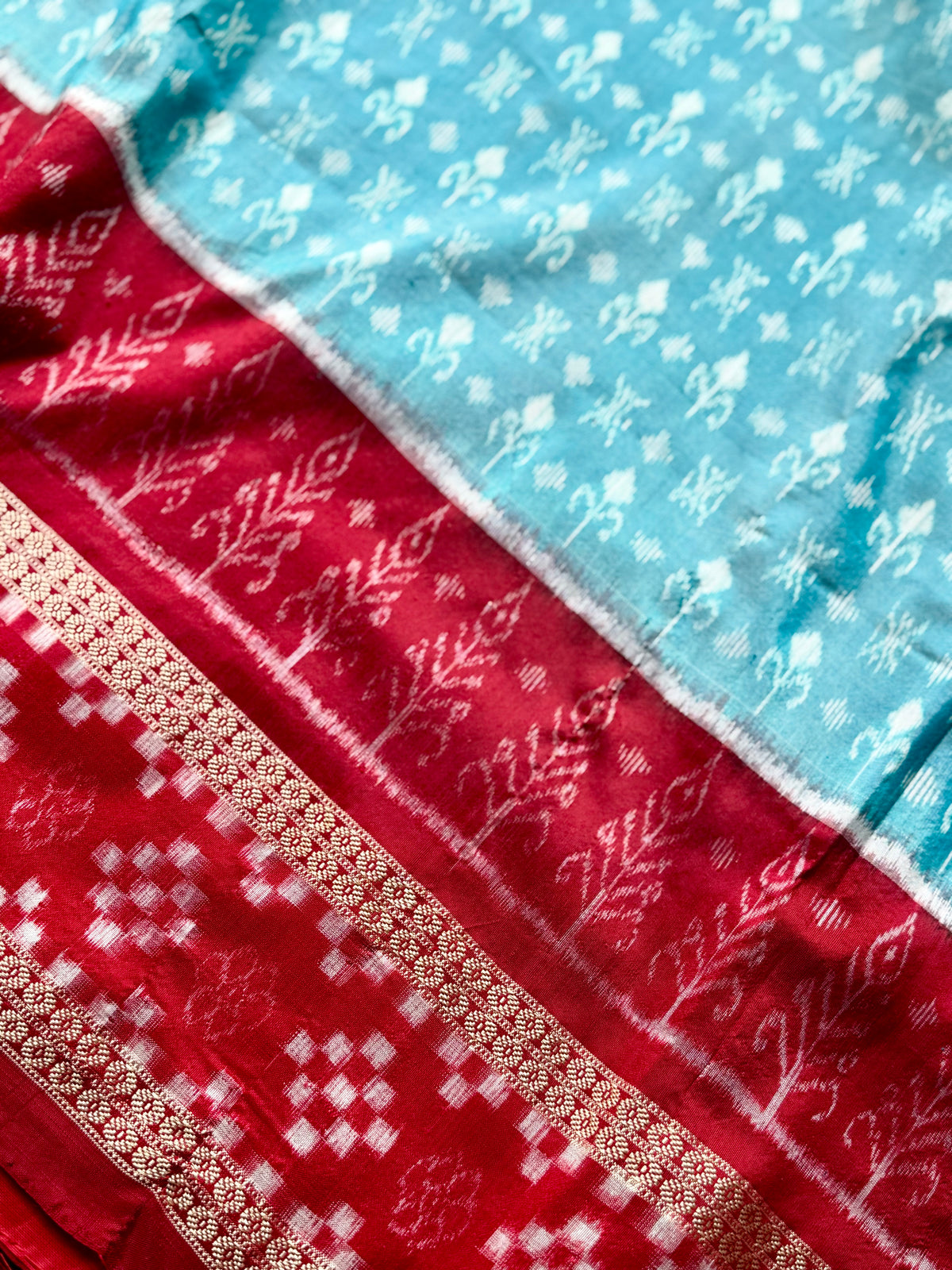 Ice-blue and red handwoven Sambalpuri pure Ikkat silk saree with pasapali border| Odisha Weaves