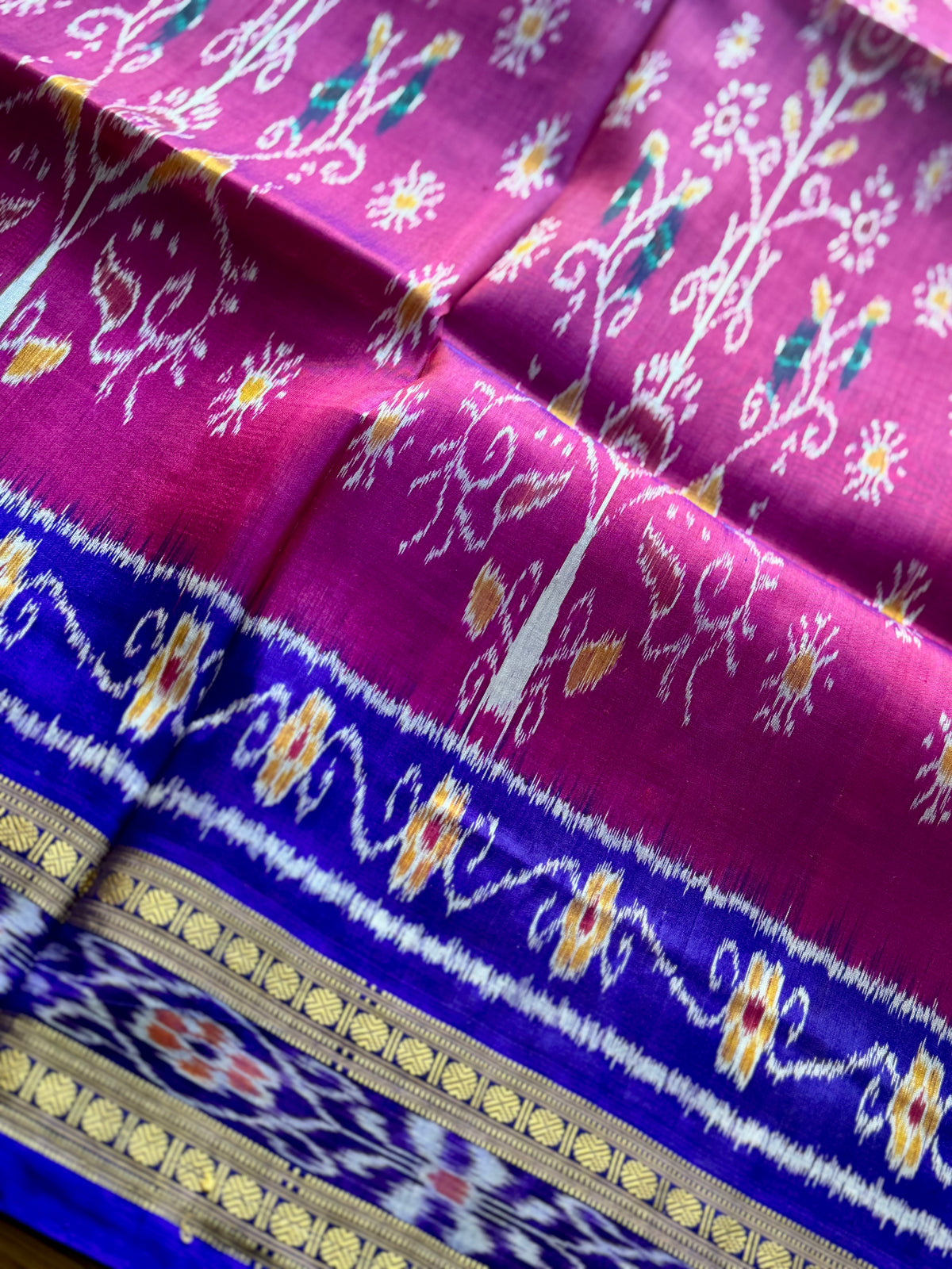 Magenta traditional ikat Khandua handwoven pure silk saree|Odisha Weaves