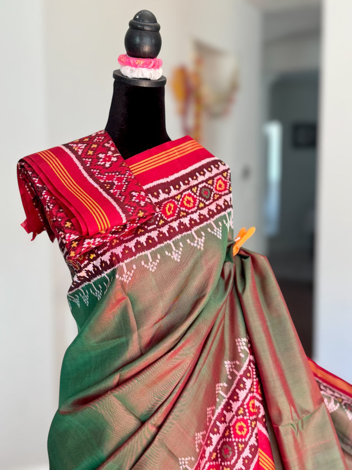 Shot Green with Red color combo semi (double) ikat patan Patola pure silk saree