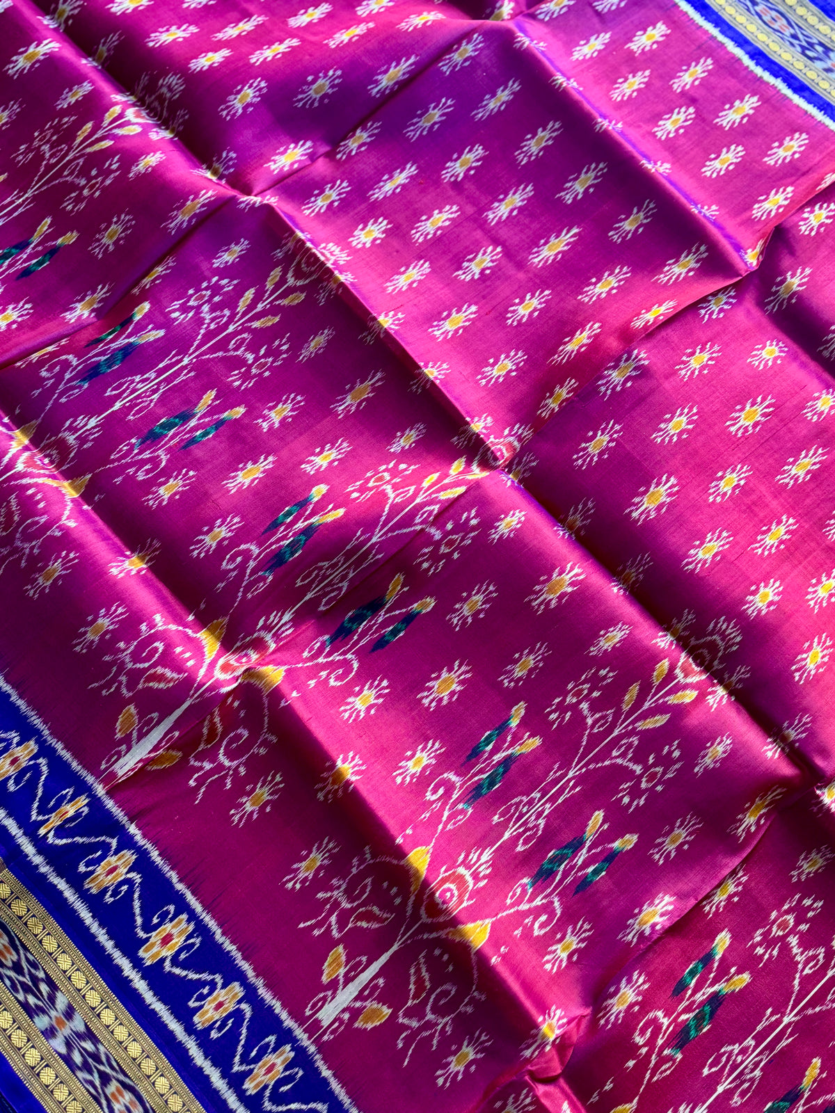 Magenta traditional ikat Khandua handwoven pure silk saree|Odisha Weaves