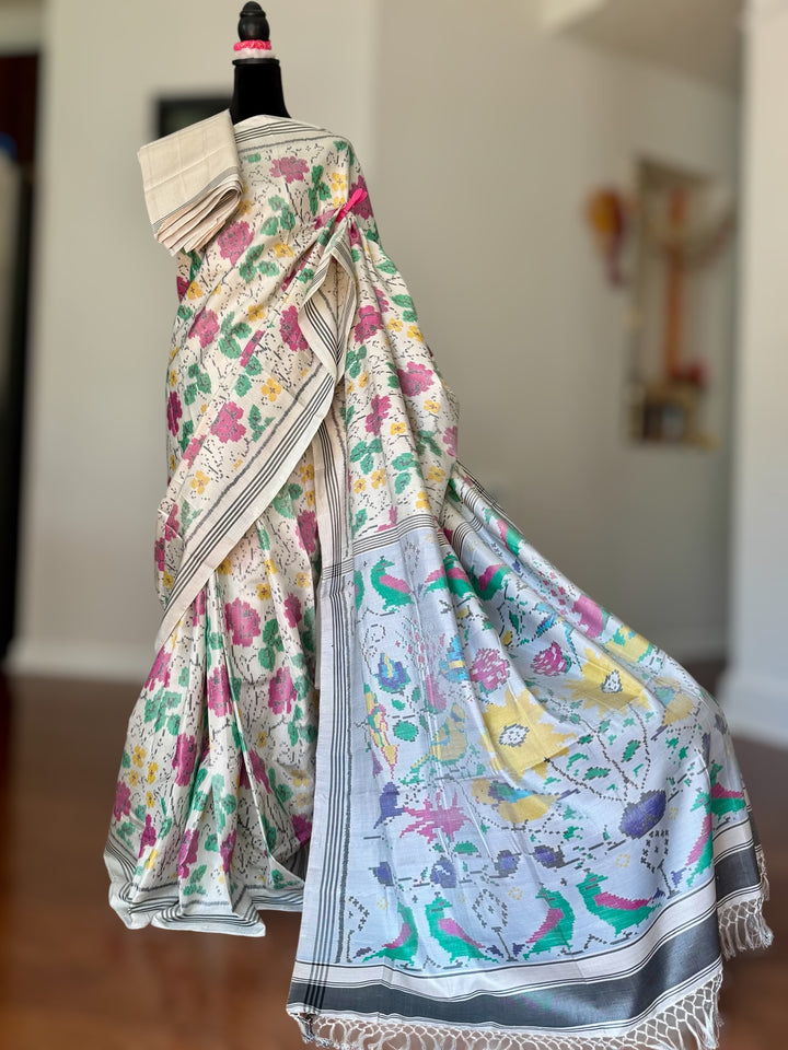 White color semi (double) ikat patan Patola pure silk saree