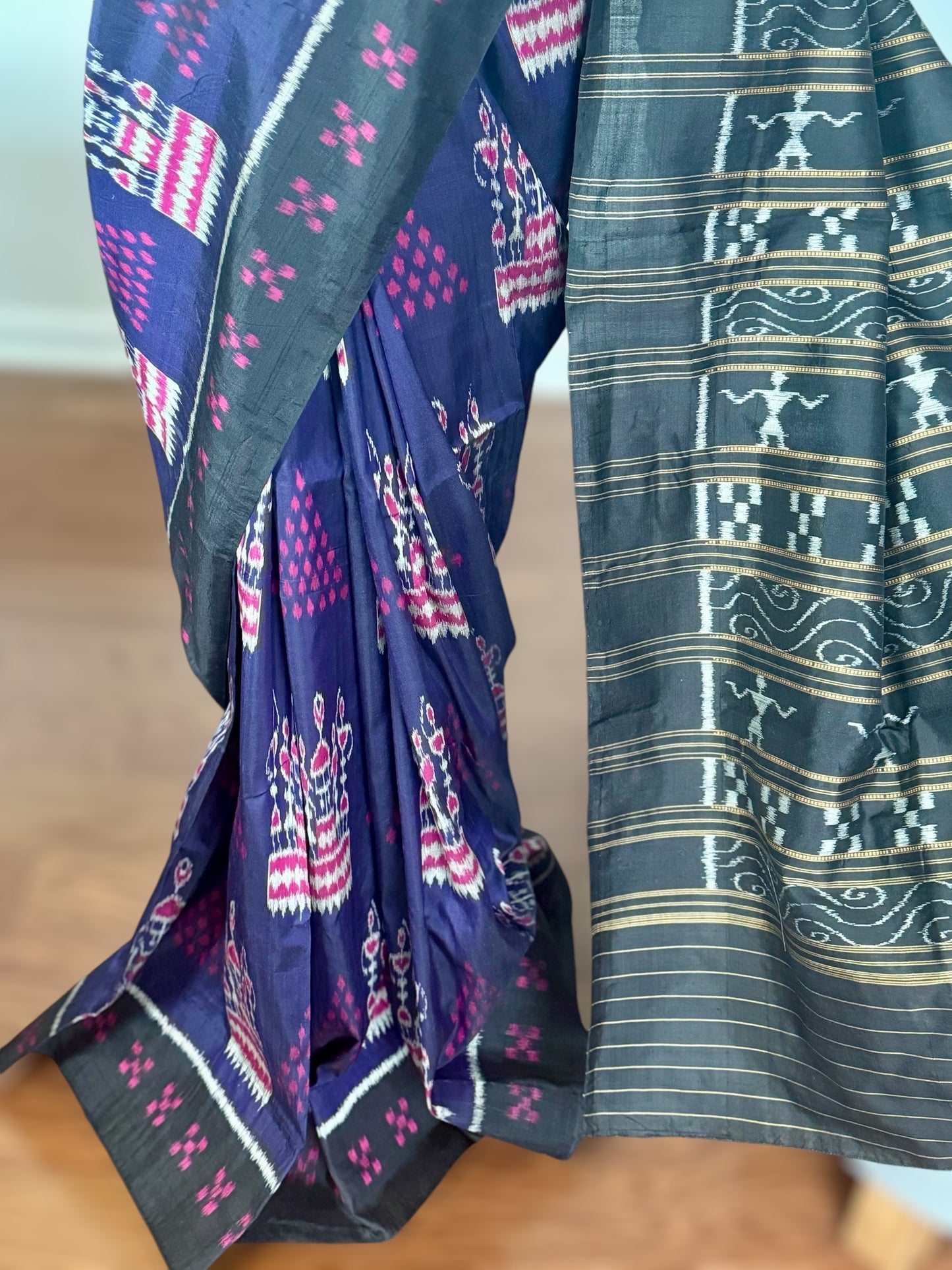 Purple color  Tribal Dance theme Contemporary Ikat Pure Silk Saree|Odisha Weaves