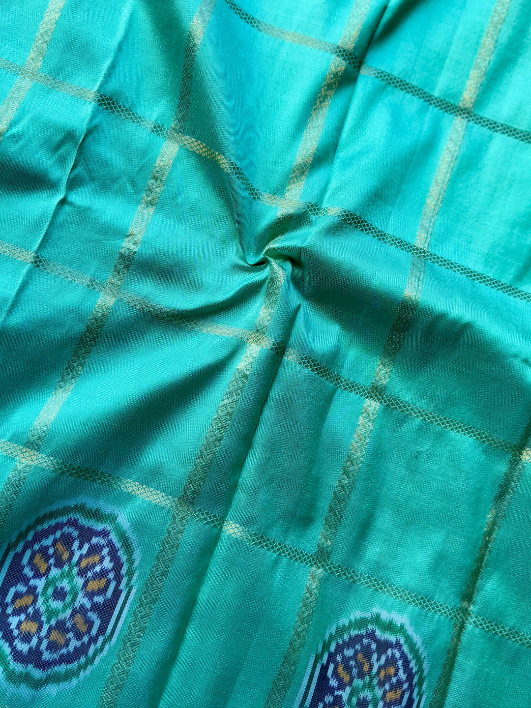 Mint Green Deep Magenta Ikkat (Pochampally)Fusion Silk Saree with Zari Woven Kanchipuram Border and Unstitched Blouse