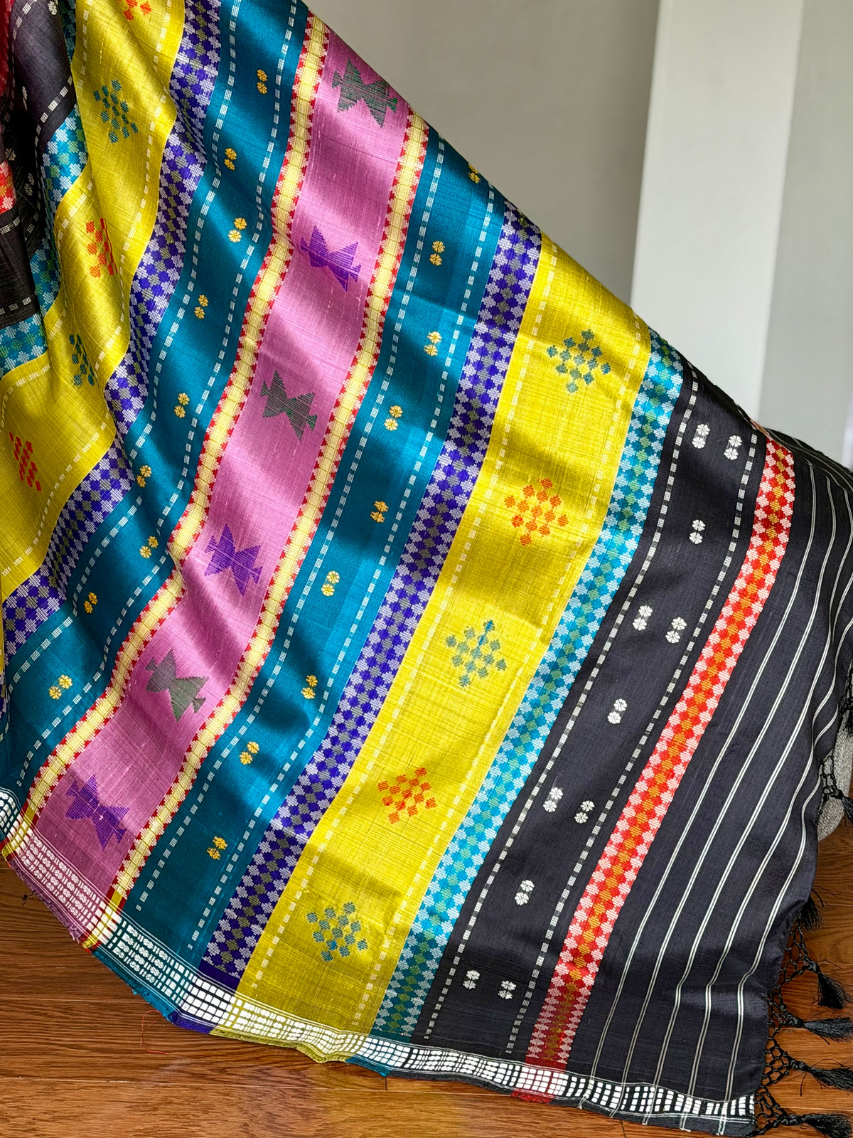Onion pink traditional weaving Berhampuri colorful Single pallu Pure Silk Saree