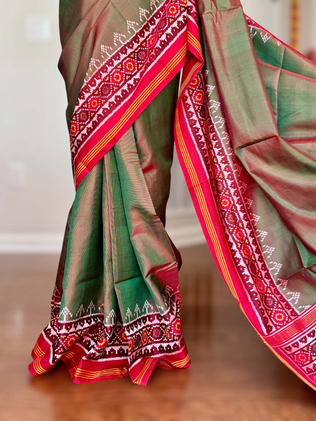Shot Green with Red color combo semi (double) ikat patan Patola pure silk saree