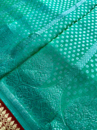 Green color Venkatagiri handloom pure silk saree with kanchi border