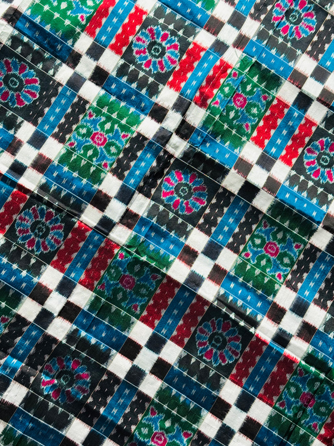 Handwoven Utkal Laxmi Sambalpuri ikat pure silk saree, Green Ikat pallu|Odisha Weaves|