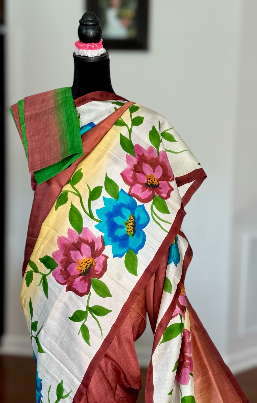 Ombre with beautiful flower design Light weight,Hand painted Pure silk saree| Value Vogue