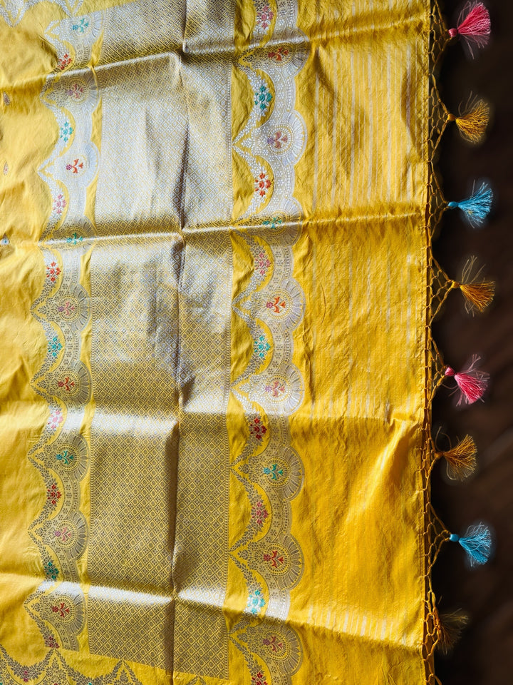 Yellow Banarasi handloom pure katan silk saree with kadhwa meenakari scallops border