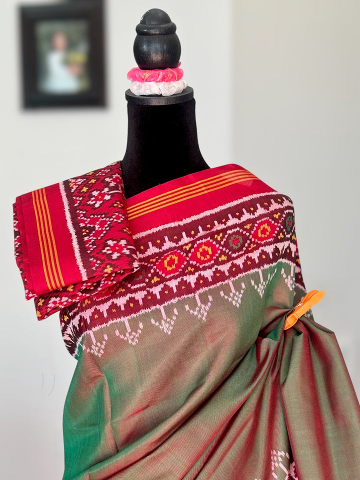 Shot Green with Red color combo semi (double) ikat patan Patola pure silk saree